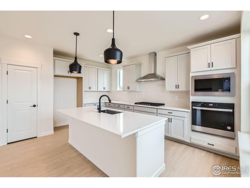 Furnished interior view inside a new home in Barefoot Lakes, Longmont (Image 11).
