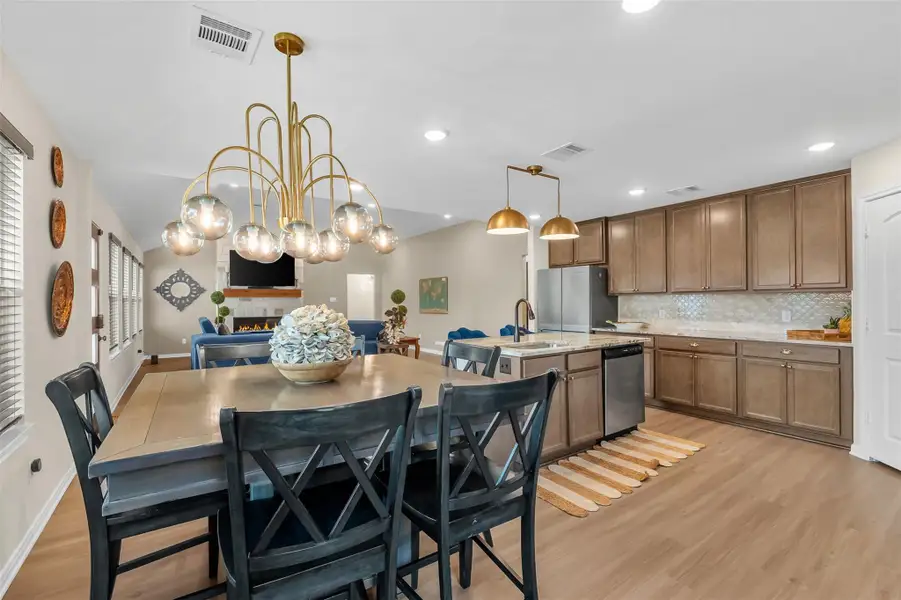 Furnished interior view inside a new home in , Livingston (Image 14).