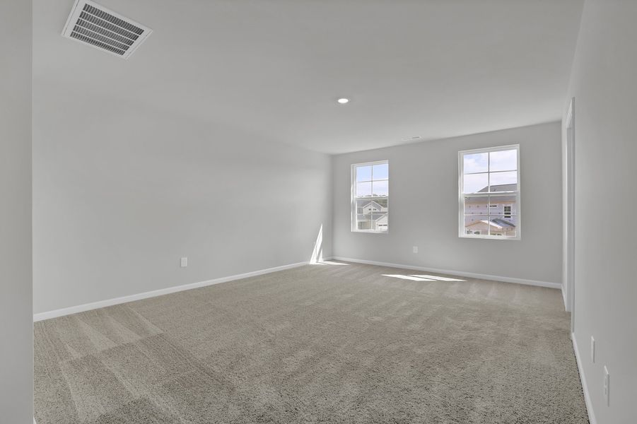 Spacious, unfurnished interior of a new home in River Tide Farms, Bolivia (Image 25). Spacious, unfurnished interior of a new home in River Tide Farms, Bolivia (Image 25).