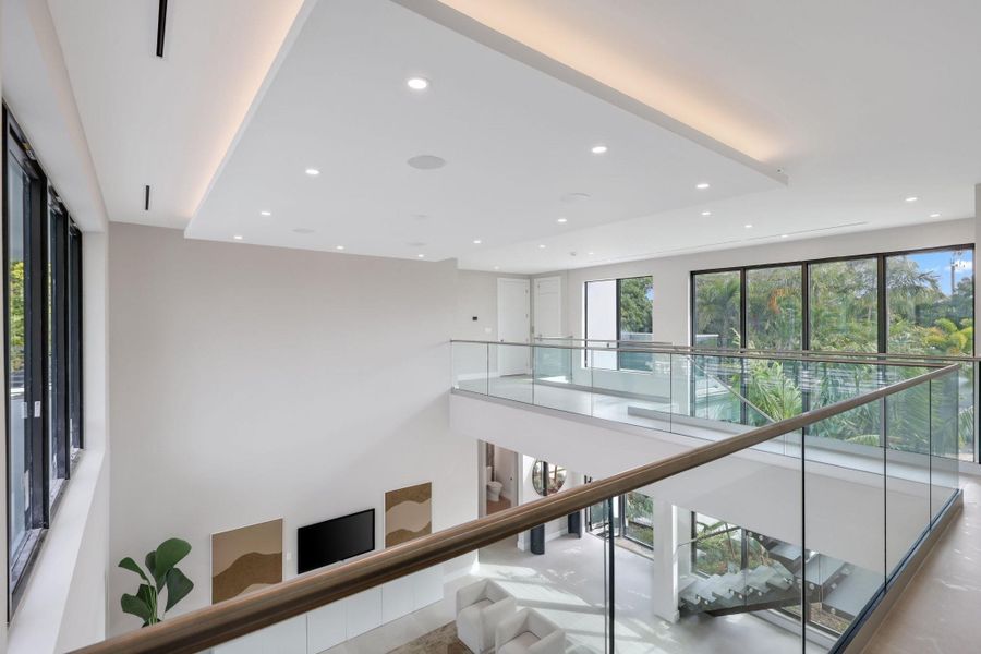 Glass Enclosed Catwalk