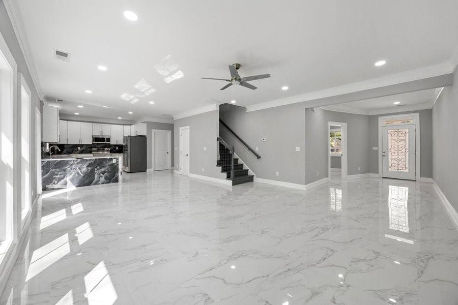 Spacious, unfurnished interior of a new home in , Acworth (Image 26).