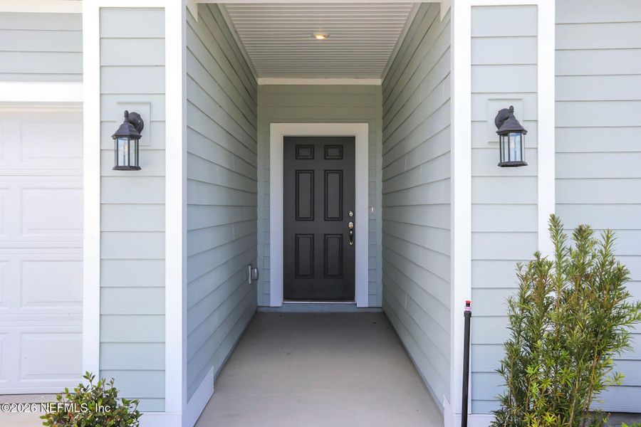 Exterior details and patio area of a home in Amberly, Green Cove Springs (Image 25).
