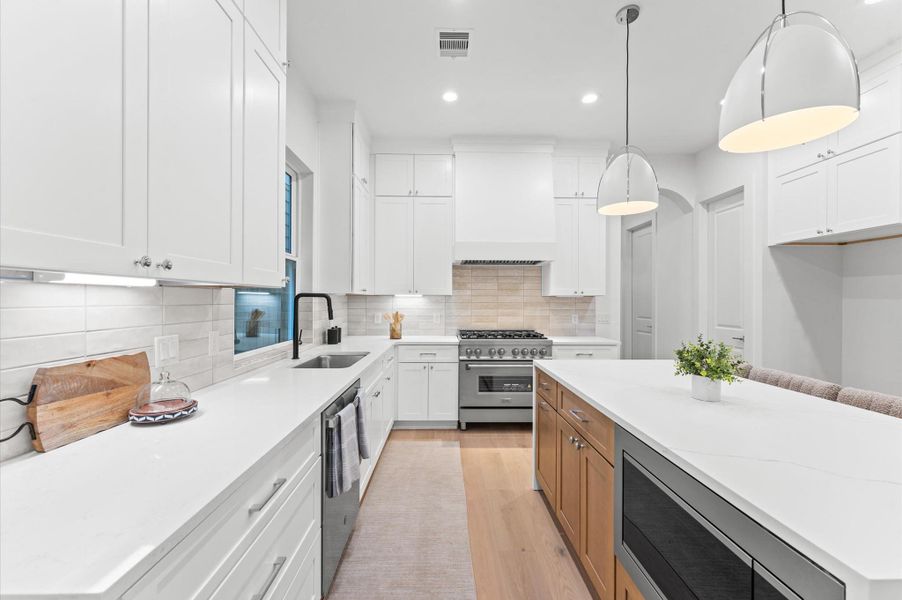 Furnished interior view inside a new home in , Houston (Image 6). Furnished interior view inside a new home in , Houston (Image 6).