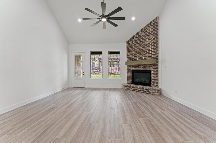 Spacious, unfurnished interior of a new home in , Montgomery (Image 27).