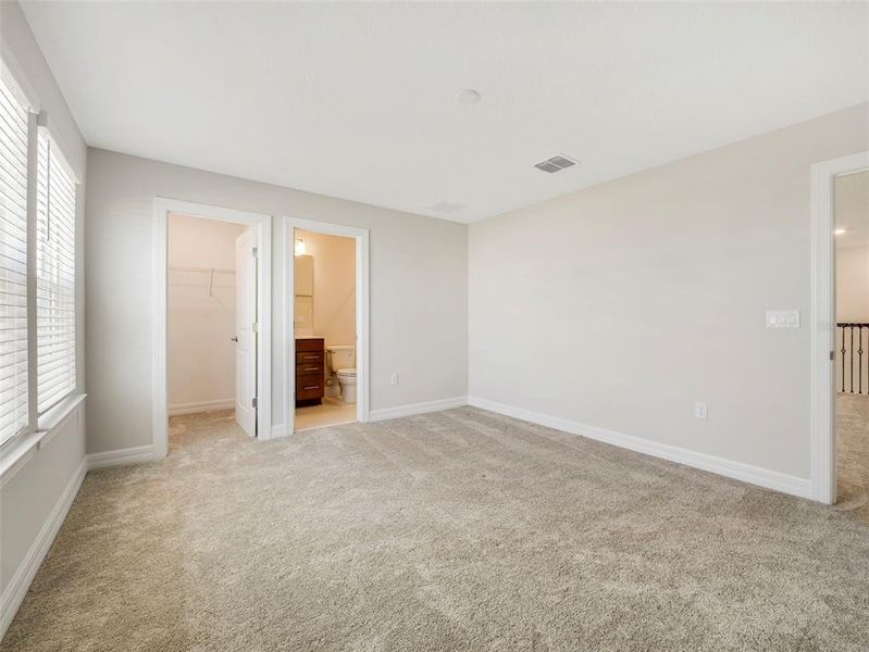 Spacious, unfurnished interior of a new home in Willow Ridge, Montverde (Image 45).
