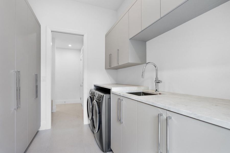 057-420 Barbarossa Ave_057 057-420 Barbarossa Ave_057