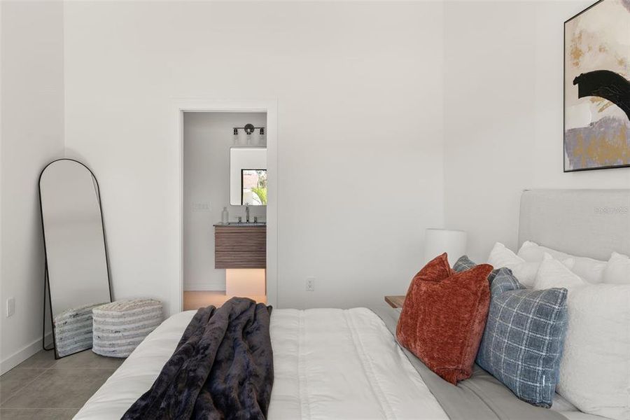 Furnished interior view inside a new home in , Winter Park (Image 39).