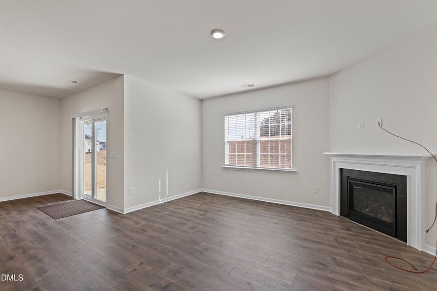 22-341 Red Brick St_3471