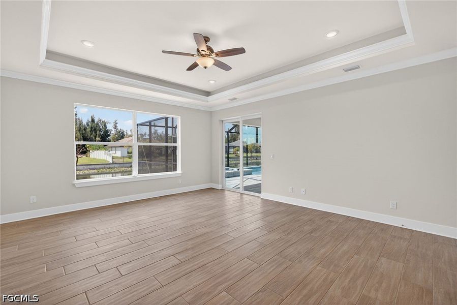 Spacious, unfurnished interior of a new home in Cape Coral, Cape Coral (Image 20).