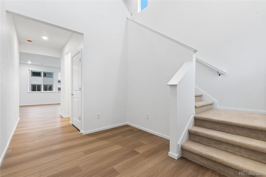 Spacious, unfurnished interior of a new home in Harvest Crossing, Aurora (Image 9).