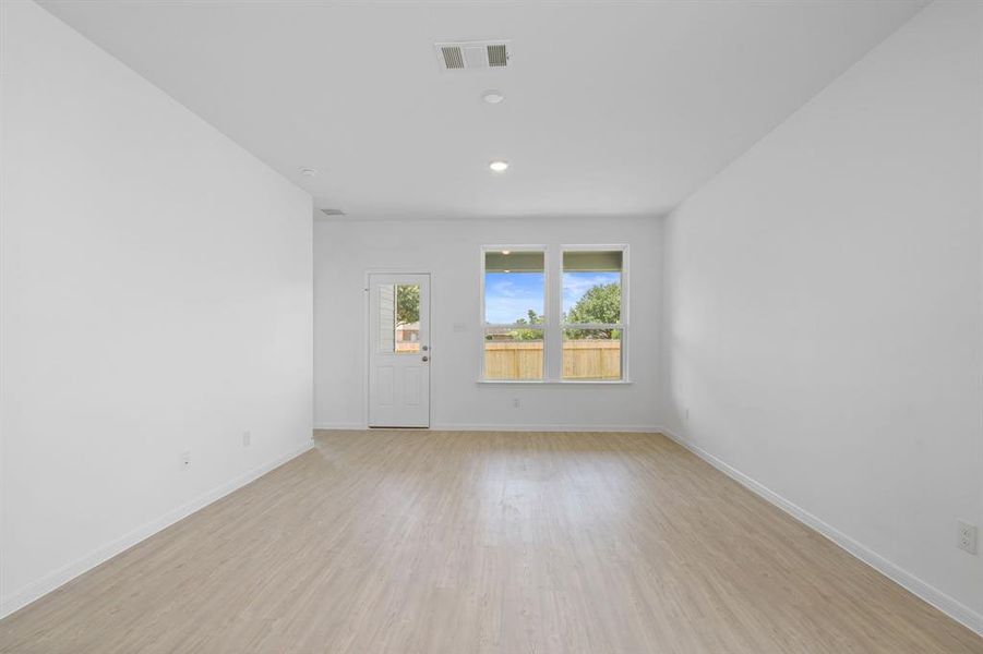 Spacious, unfurnished interior of a new home in Peppervine, Porter (Image 8). Spacious, unfurnished interior of a new home in Peppervine, Porter (Image 8).