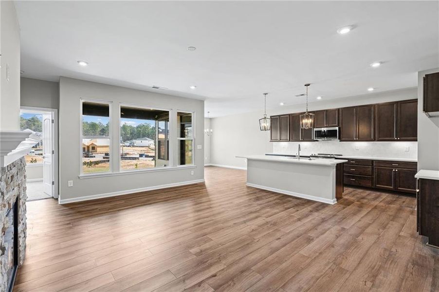 Furnished interior view inside a new home in Twin Lakes, Hoschton (Image 10).