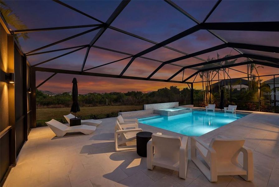 Exterior details and patio area of a home in , Venice (Image 25).