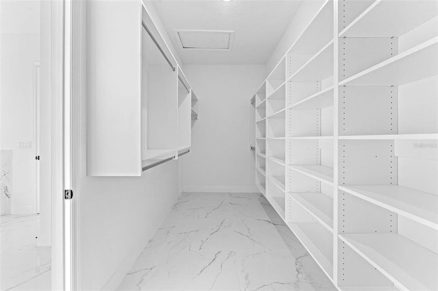Spacious, unfurnished interior of a new home in , Orlando (Image 30).