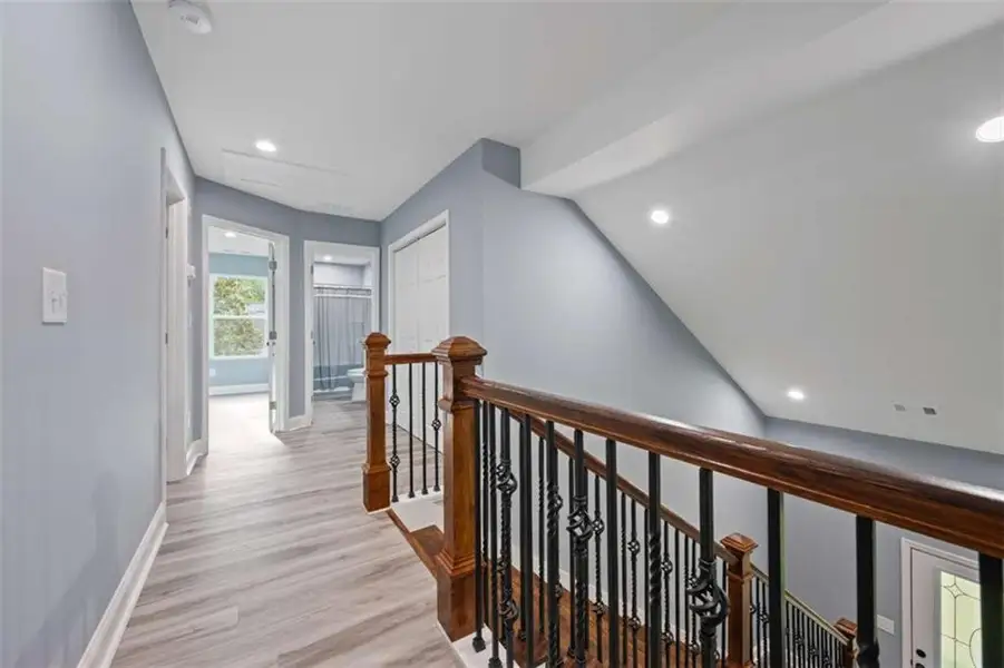 Spacious, unfurnished interior of a new home in , Commerce (Image 21).