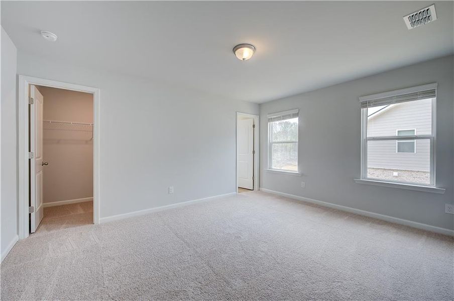 Spacious, unfurnished interior of a new home in Hamilton Lakes, Lawrenceville (Image 23).