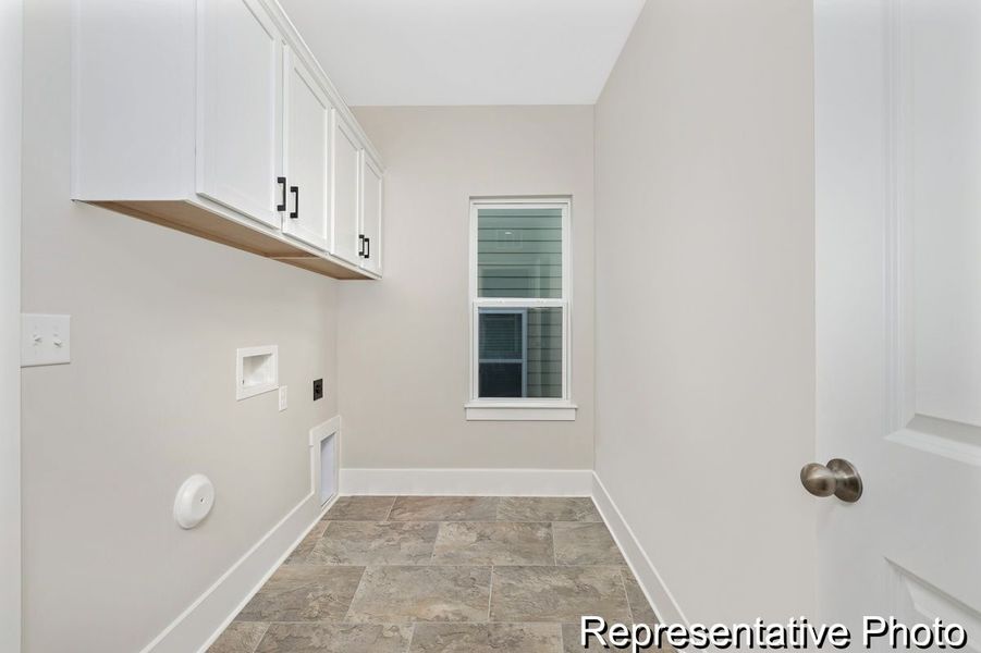 Spacious, unfurnished interior of a new home in Edgewater - The Cottages, Lancaster (Image 13).