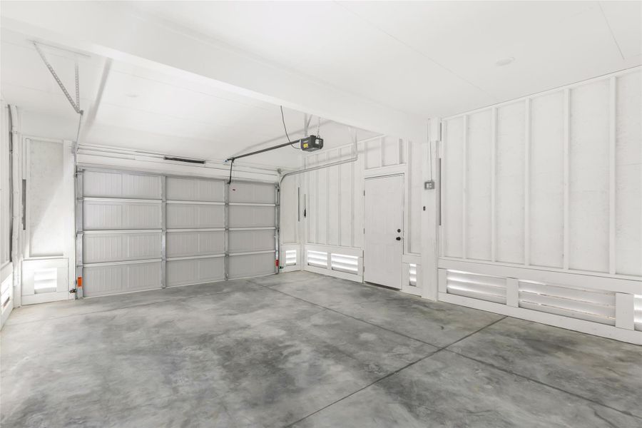 Spacious, unfurnished interior of a new home in , La Porte (Image 31).