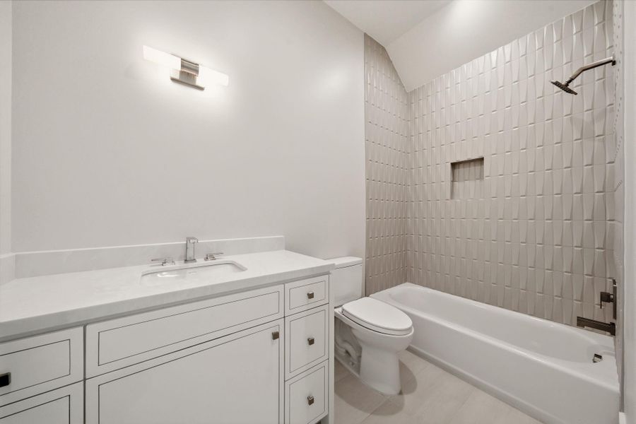 Furnished interior view inside a new home in , Houston (Image 14).