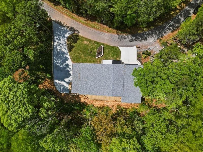 Image 85 of a home in .