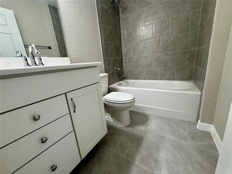 Furnished interior view inside a new home in , Dunnellon (Image 7).