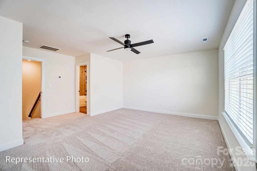 Spacious, unfurnished interior of a new home in Waterford Commons, Rock Hill (Image 21).