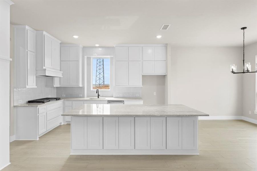 11. 9916 Polo Pitch - Kitchen