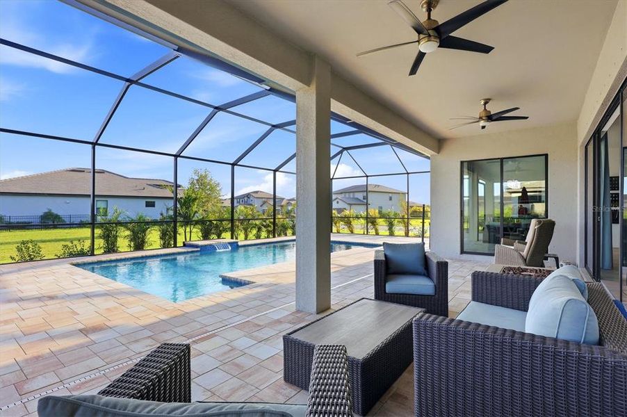 Exterior details and patio area of a home in , Bradenton (Image 27).