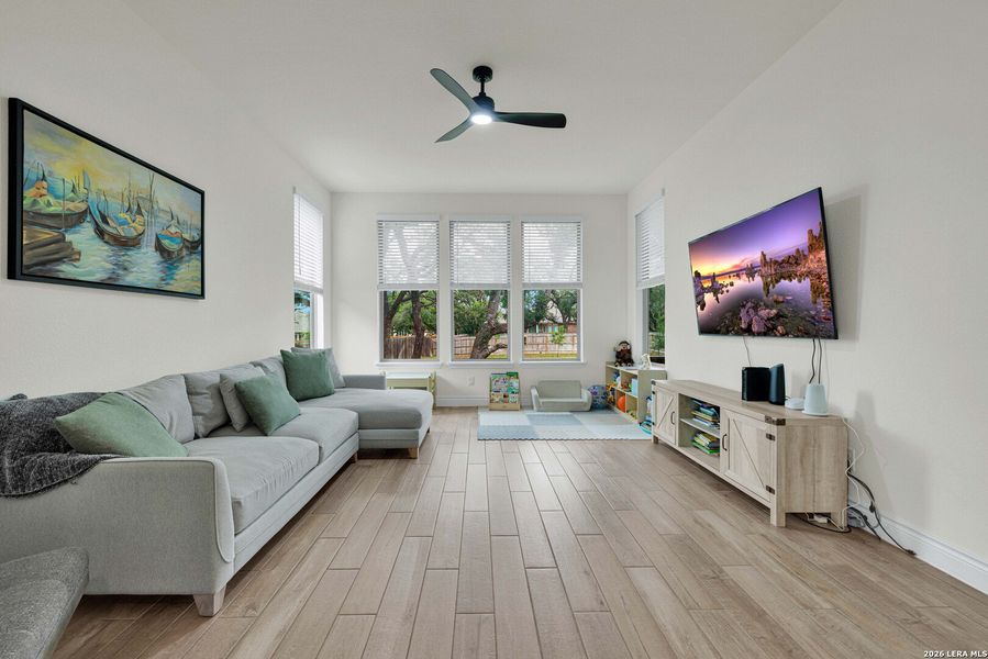 Furnished interior view inside a new home in , Boerne (Image 16).