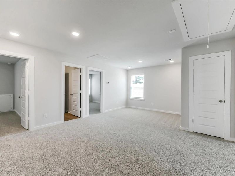 Spacious, unfurnished interior of a new home in Windmill Estates, Magnolia (Image 41).