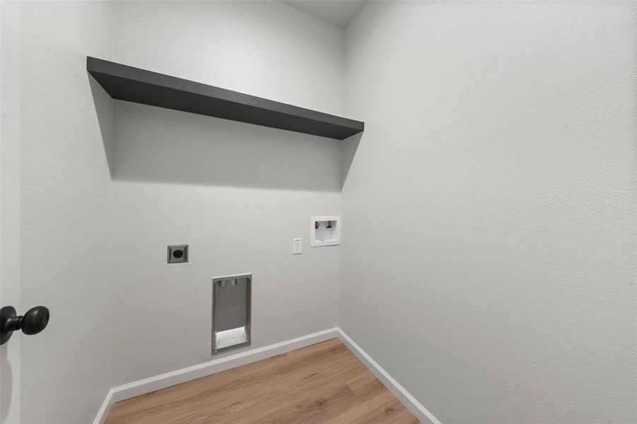Spacious, unfurnished interior of a new home in , Waco (Image 18).