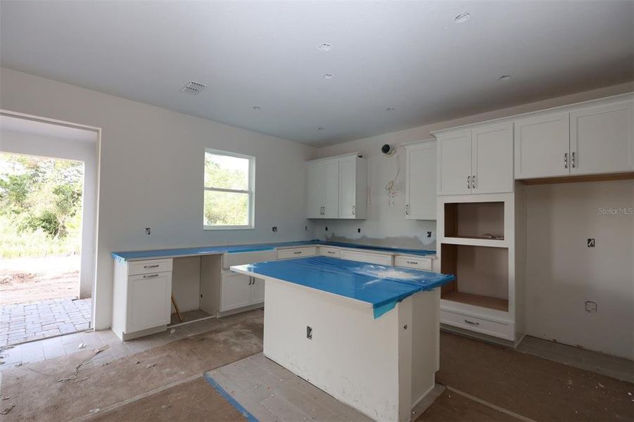 Image 51 of a home in Center Lake on the Park.