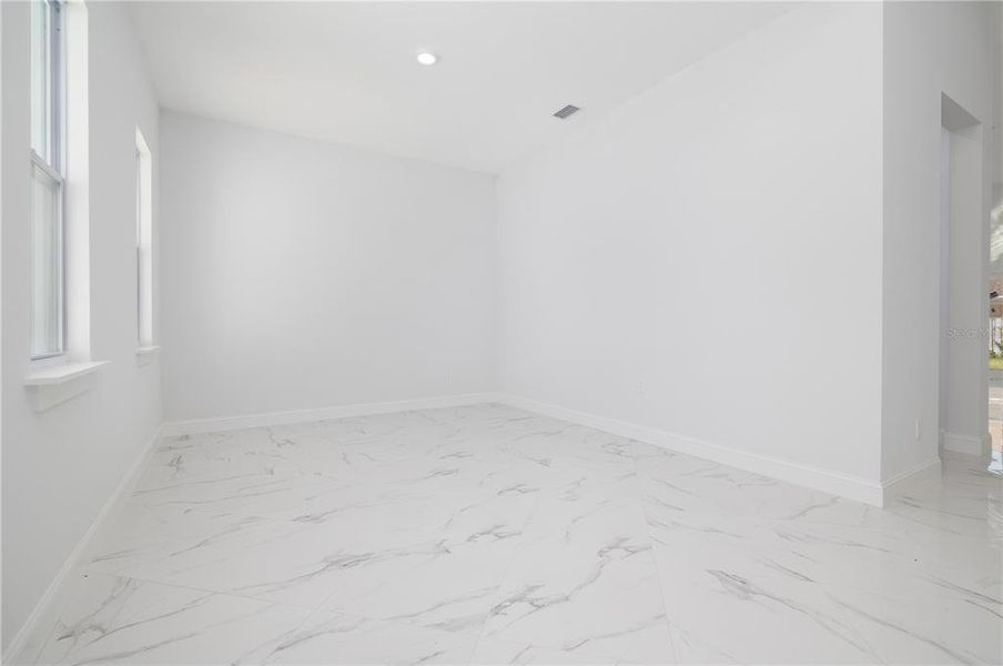 Spacious, unfurnished interior of a new home in , Palm Coast (Image 29).