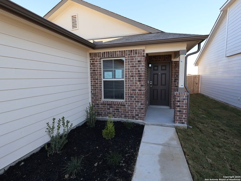 Exterior details and patio area of a home in Park Place, New Braunfels (Image 3). Exterior details and patio area of a home in Park Place, New Braunfels (Image 3).