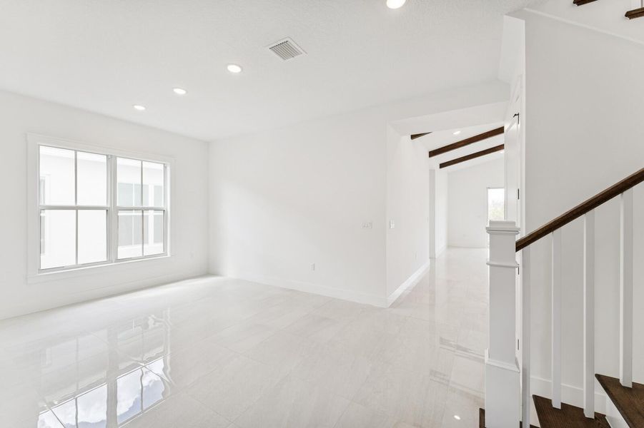 Spacious, unfurnished interior of a new home in , Stuart (Image 50).
