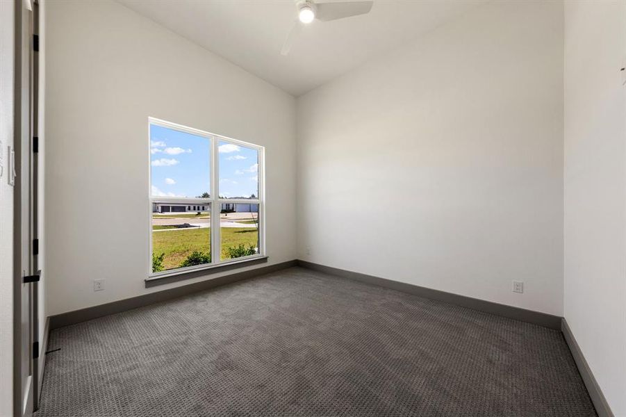 Spacious, unfurnished interior of a new home in , Red Oak (Image 24).