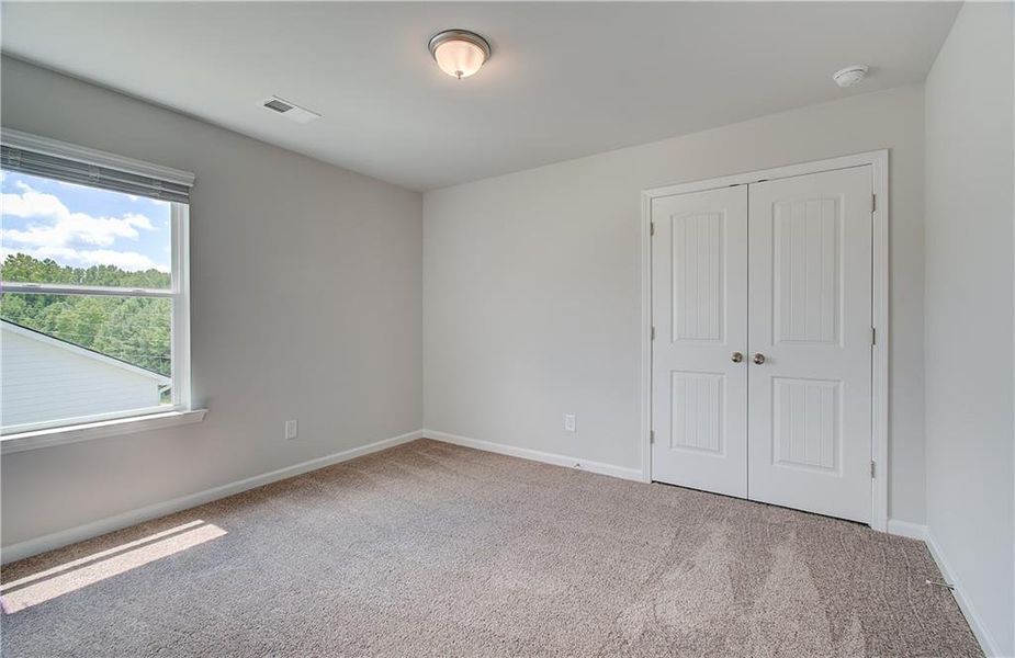 Spacious, unfurnished interior of a new home in Chapel Hill, Newnan (Image 25).