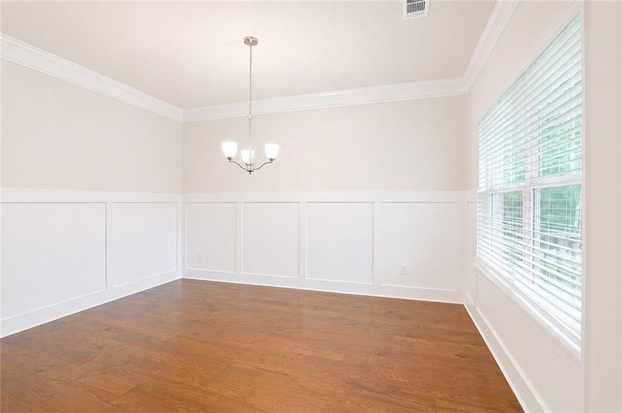 Spacious, unfurnished interior of a new home in , Auburn (Image 28).