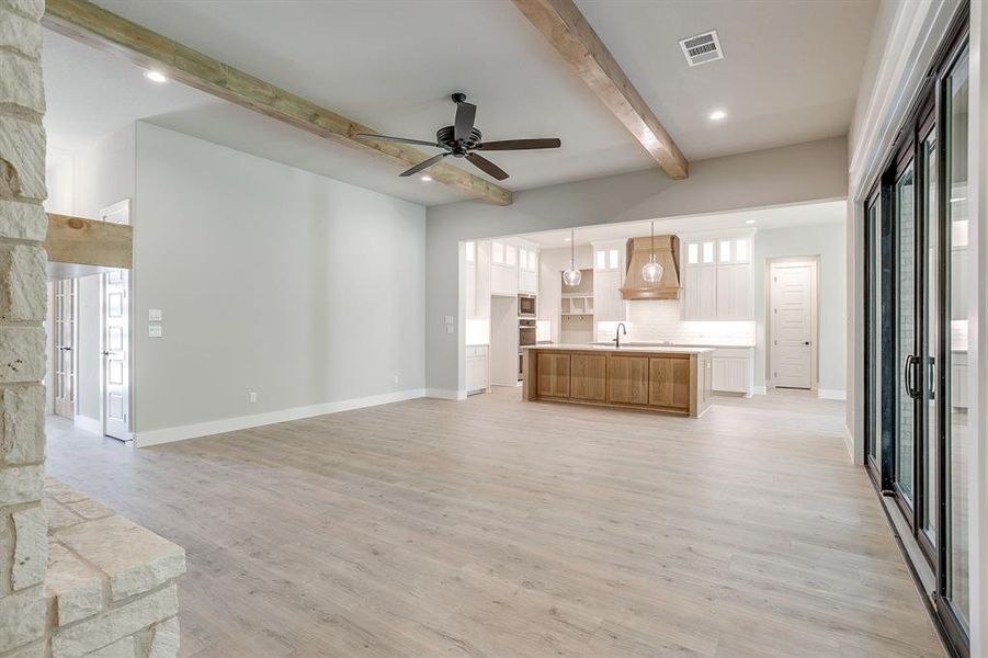 Spacious, unfurnished interior of a new home in Escondido Ranches, Poolville (Image 20). Spacious, unfurnished interior of a new home in Escondido Ranches, Poolville (Image 20).