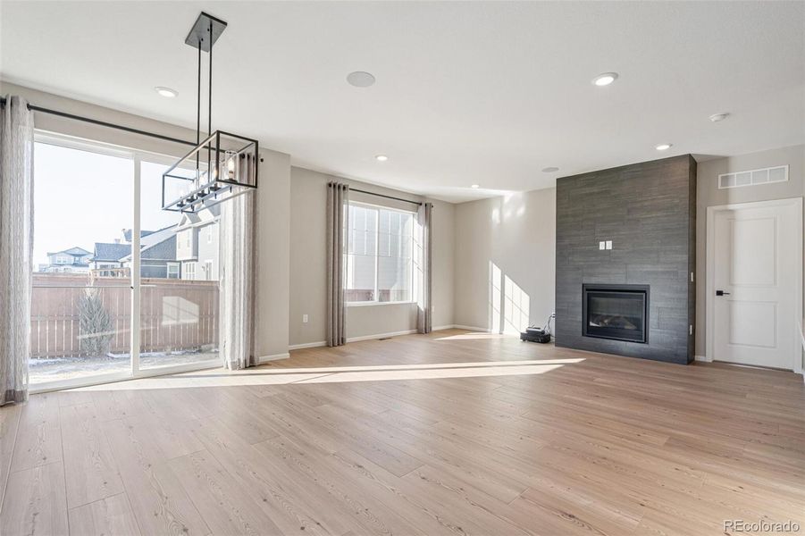 Spacious, unfurnished interior of a new home in Farmlore, Brighton (Image 24).