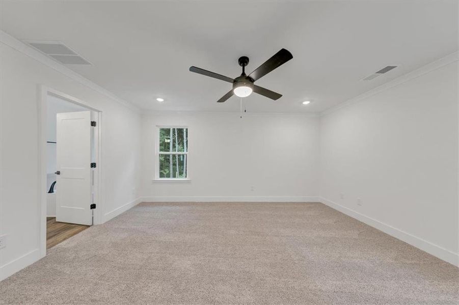 Spacious, unfurnished interior of a new home in Canterbury Villas, Carrollton (Image 14).