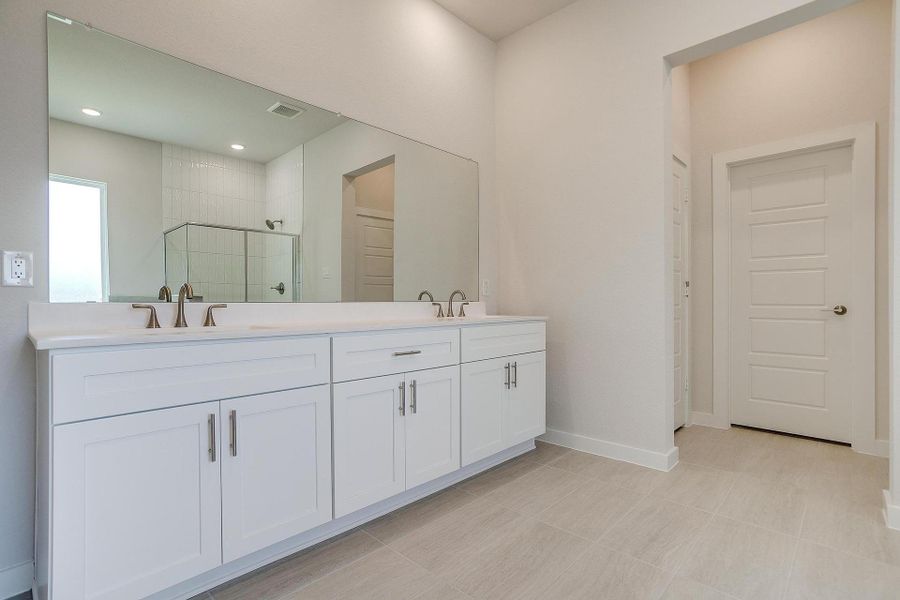 Representative furnished interior of a home built from the Longview by Graham Hart Home Builder in Talon Hills, Fort Worth (Image 17). Representative furnished interior of a home built from the Longview by Graham Hart Home Builder in Talon Hills, Fort Worth (Image 17).