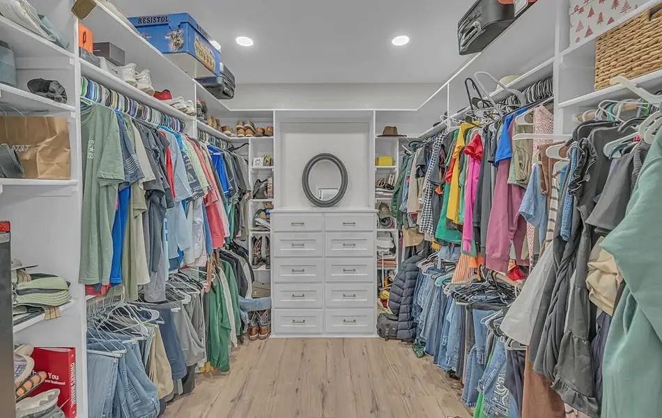 Image 38 of a home in .
