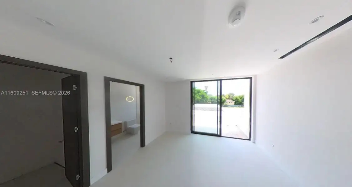 WOOD FLOORING MASTER BEDROOM
