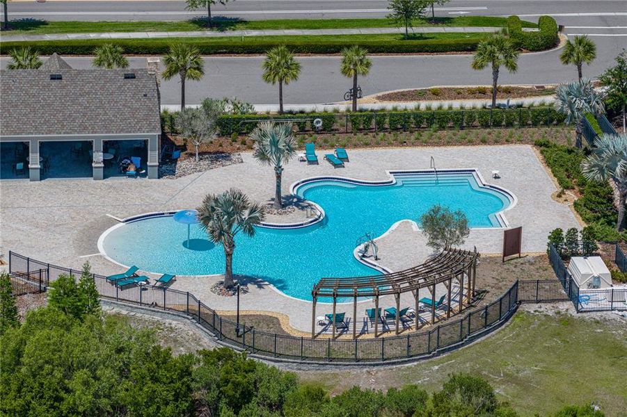 Community amenities in , Riverview (Image 51).