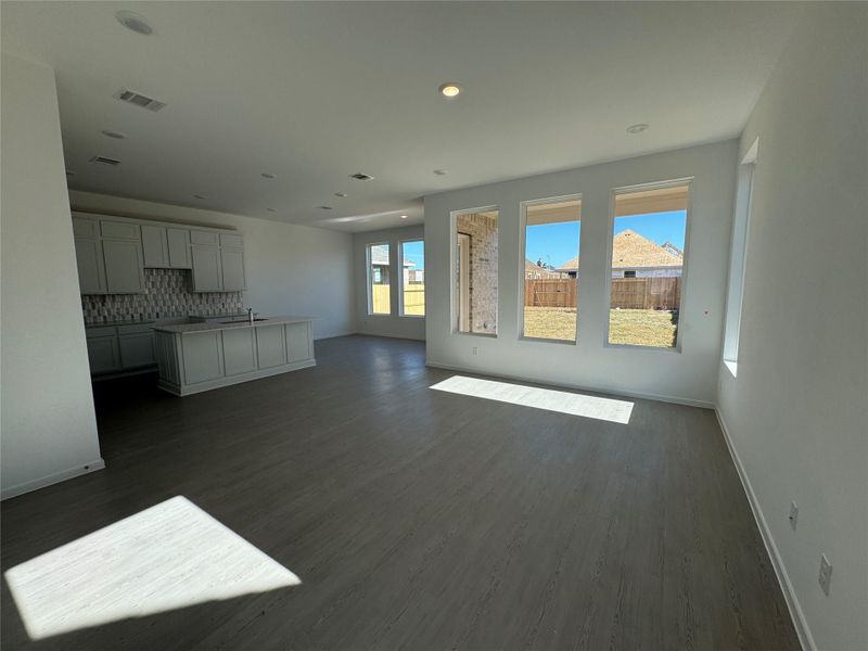 *This photo is a representation. Not actual homesite.* *This photo is a representation. Not actual homesite.*