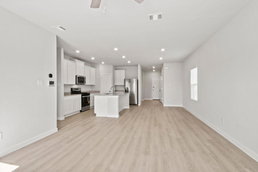Spacious, unfurnished interior of a new home in The Villages at Westpointe, Dayton (Image 9). Spacious, unfurnished interior of a new home in The Villages at Westpointe, Dayton (Image 9).