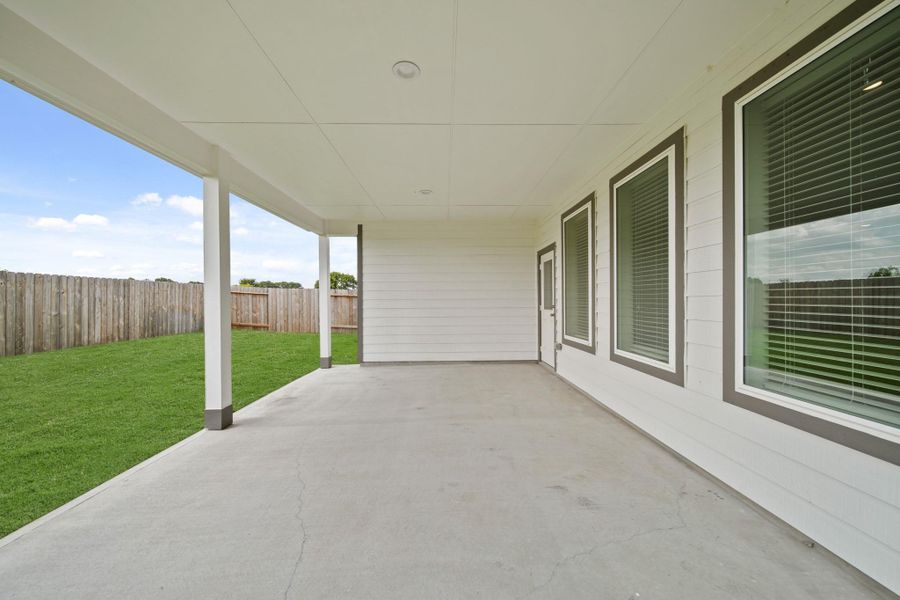 Spacious, unfurnished interior of a new home in Beacon Hill, Waller (Image 22). Spacious, unfurnished interior of a new home in Beacon Hill, Waller (Image 22).
