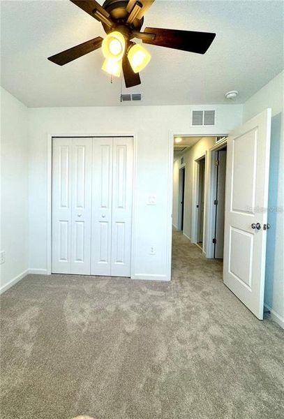 Spacious, unfurnished interior of a new home in Hunt Club Groves, Lake Wales (Image 17).