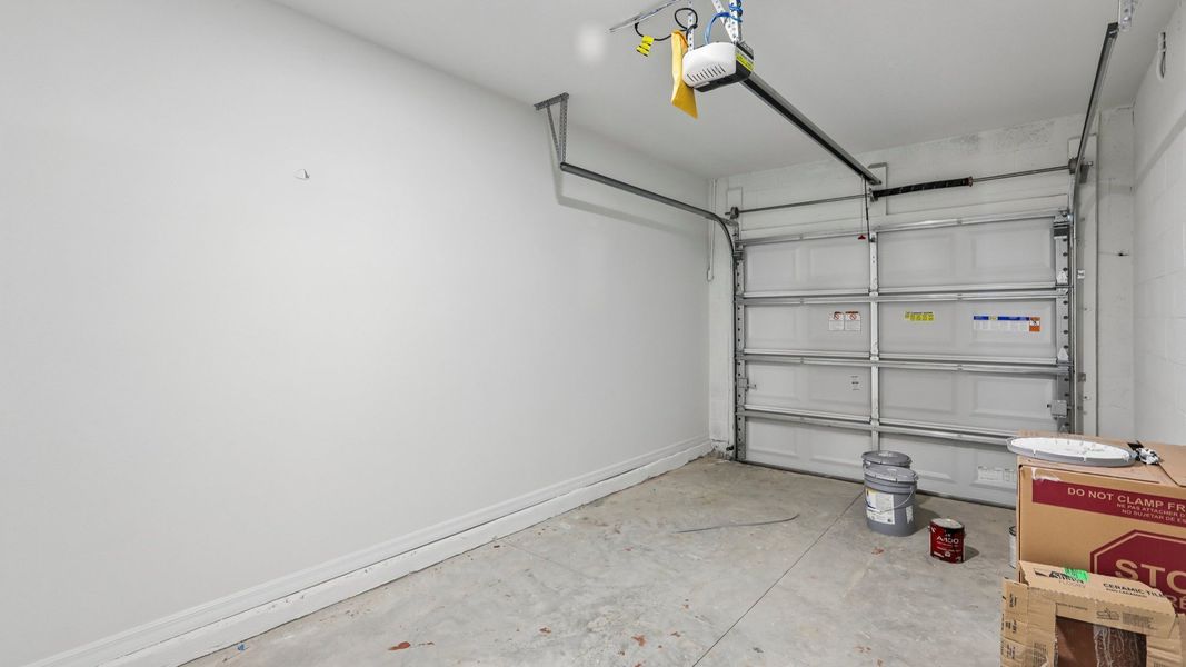 Furnished interior view inside a new home in Twin Oaks, Zephyrhills (Image 30).
